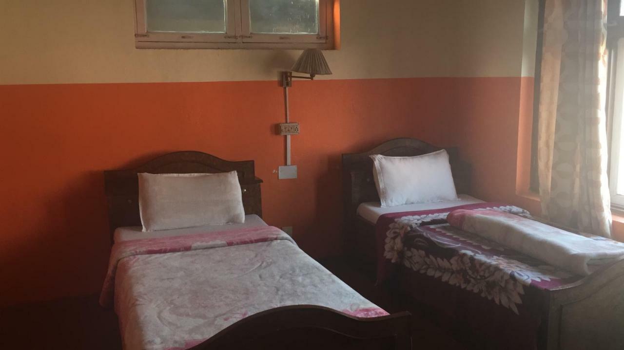Hotel Mount Heaven Pokhara Bagian luar foto