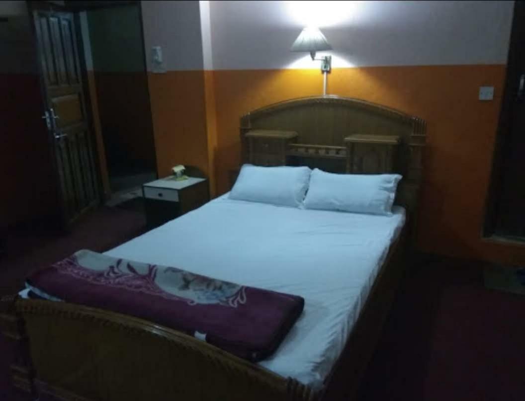 Hotel Mount Heaven Pokhara Bagian luar foto